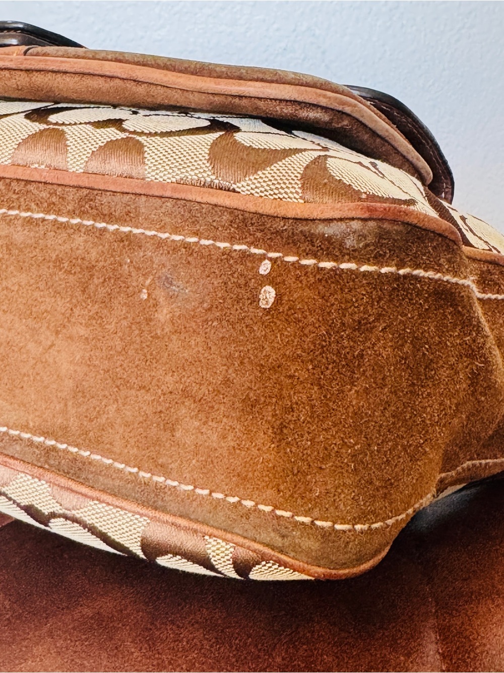 👜 Coach Special Edition Fall 2004 Signature Jacquard Suede Leather Shoulder Bag - Picture 13 of 15